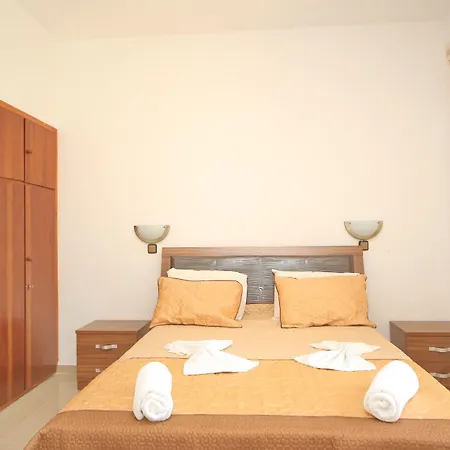 Apartament Maria Analipsi (Crete)